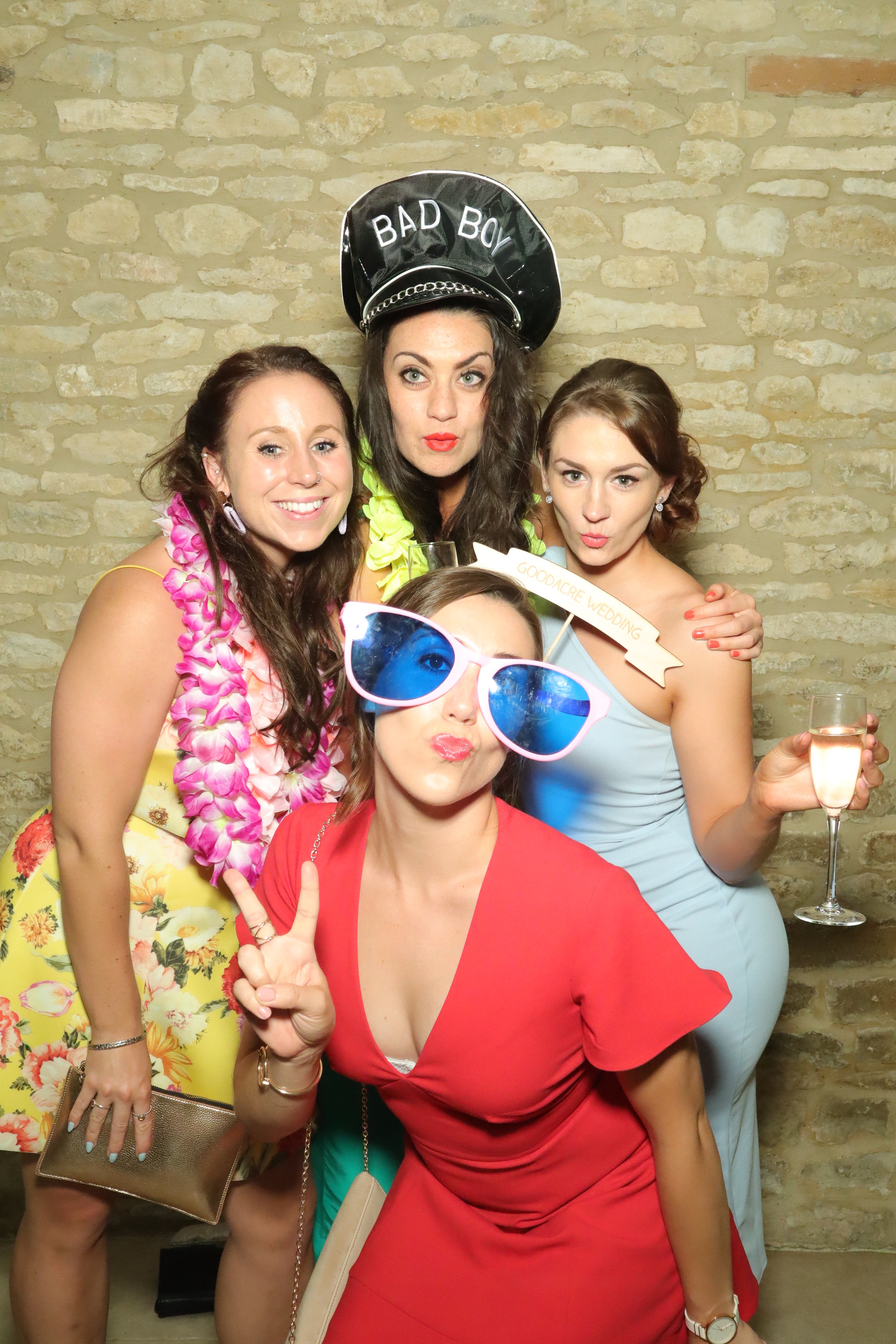 Natalie & Jack’s Wedding | View more photos from the event at gallery.myphotoboothexperience.co.uk/u/MyPhotoBoothExperienceLtd/Natalie-Jack’s-Wedding